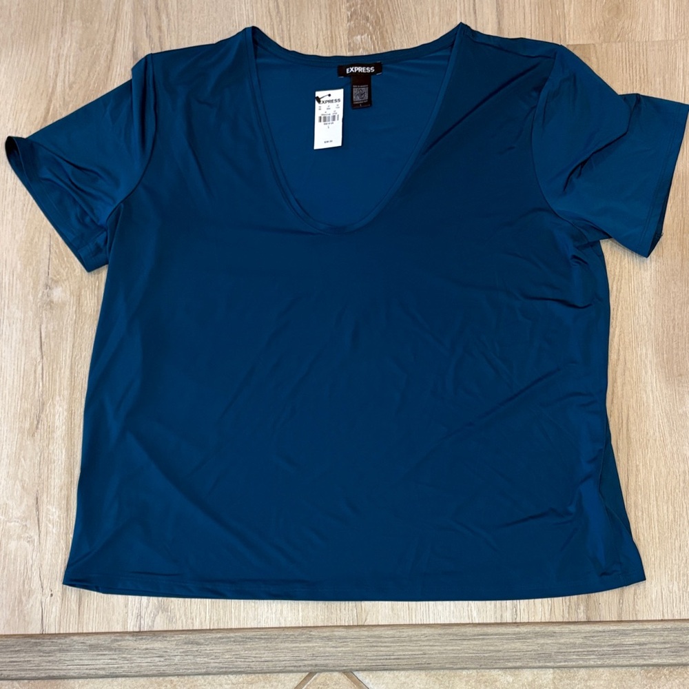 Express Women's Teal Scoop Neck Short Sleeve Tee